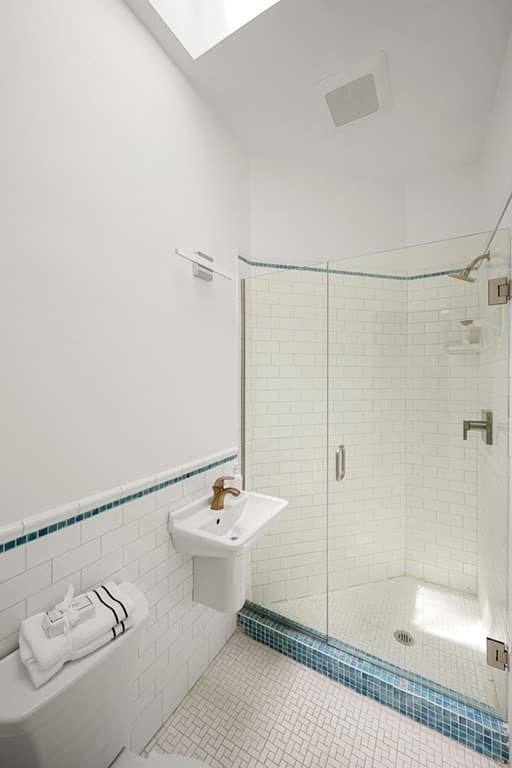 Condominium at 107 Jersey # 15, Boston MA 02215, photo 14 of 31