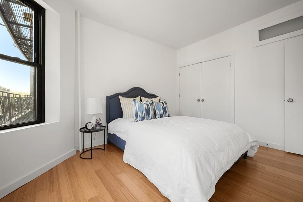 Condominium at 107 Jersey # 15, Boston MA 02215, photo 19 of 31