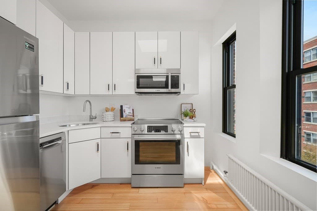 Condominium at 107 Jersey # 15, Boston MA 02215, photo 8 of 31