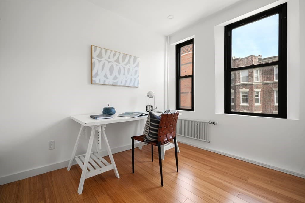 Condominium at 107 Jersey # 15, Boston MA 02215, photo 21 of 31