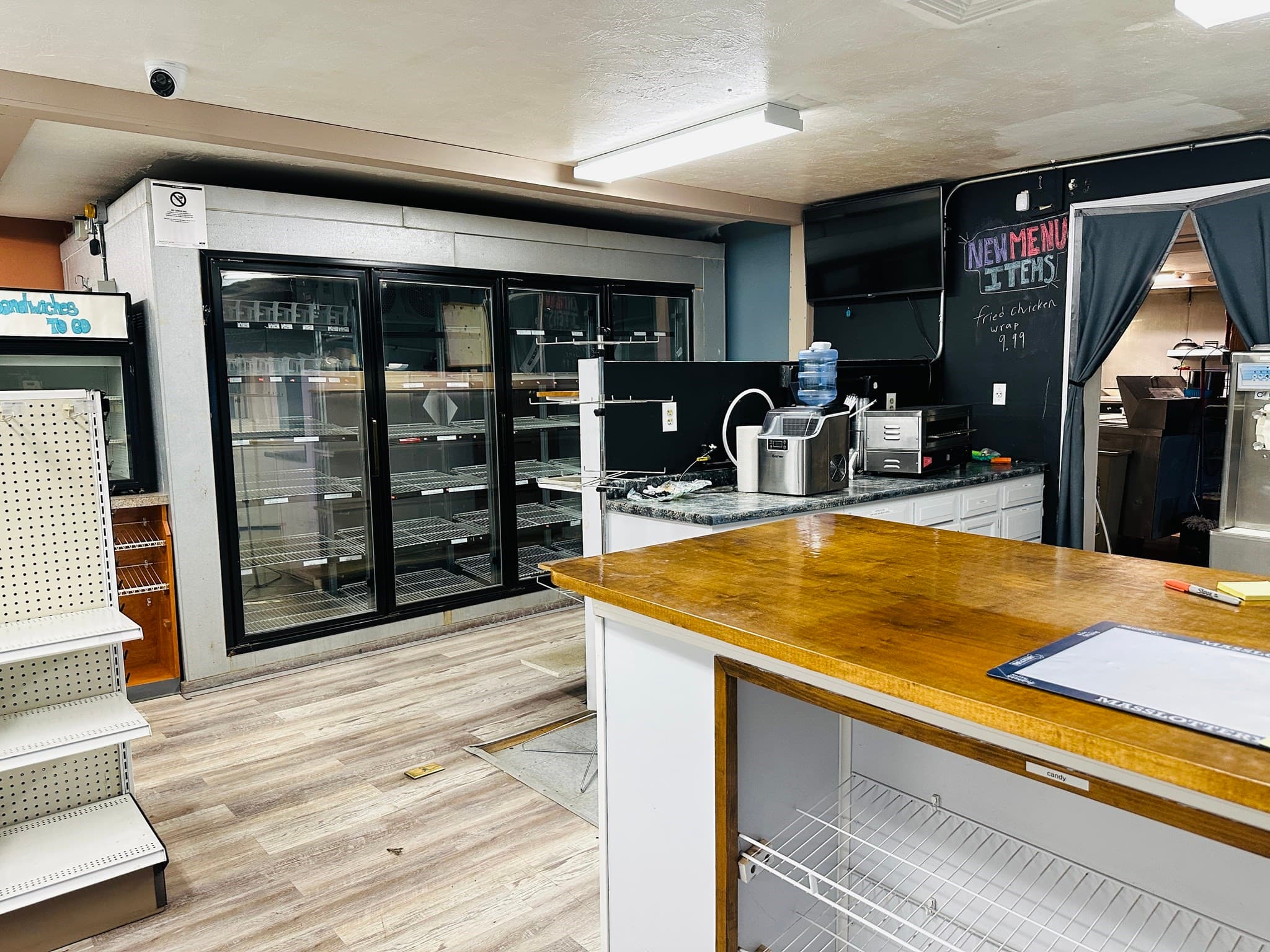 Commercial Sale at 529 E County, Rutland MA 01543, photo 6 of 37