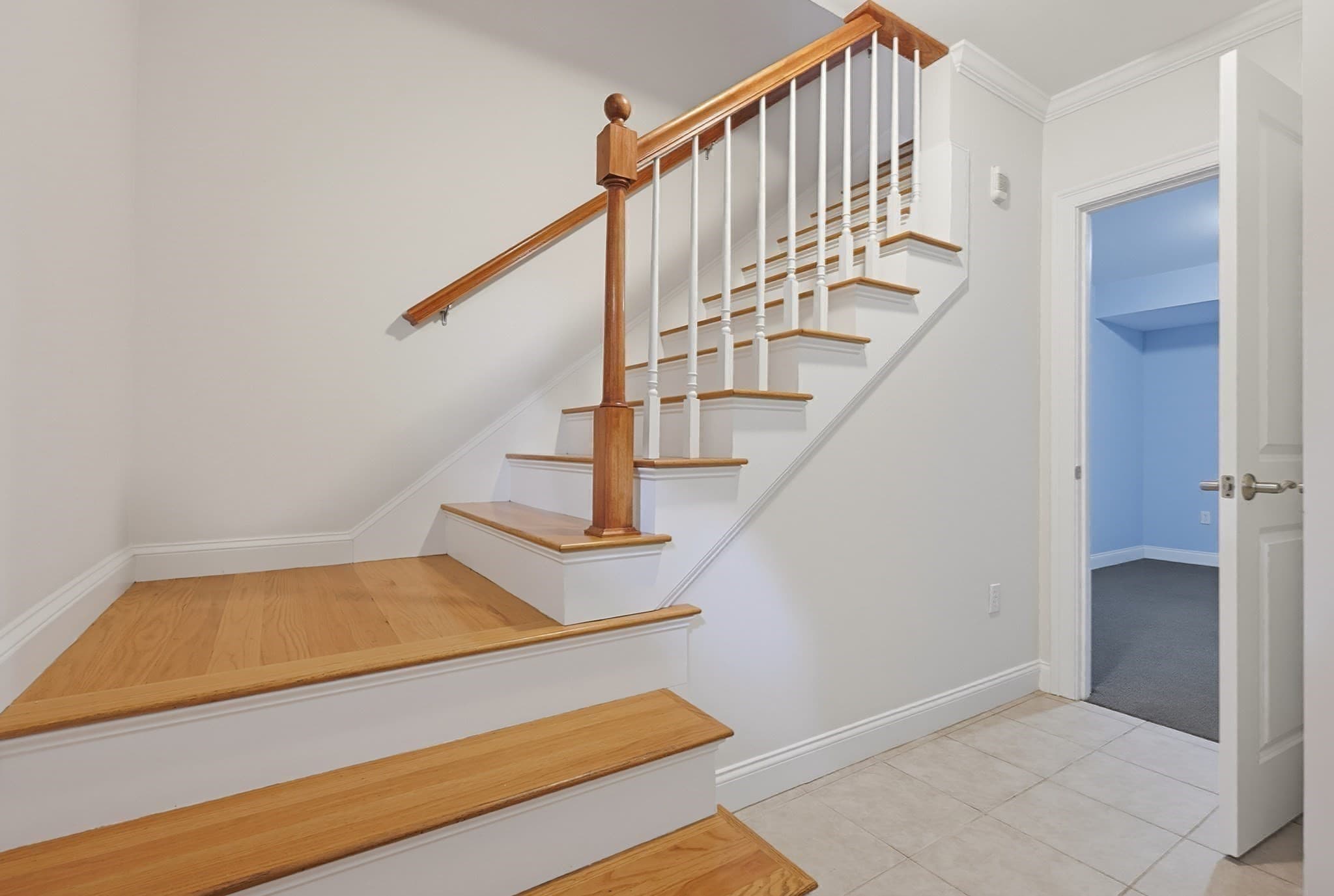 Condominium at 501 Cabot St # 2, Beverly MA 01915, Beverly, photo 12 of 28