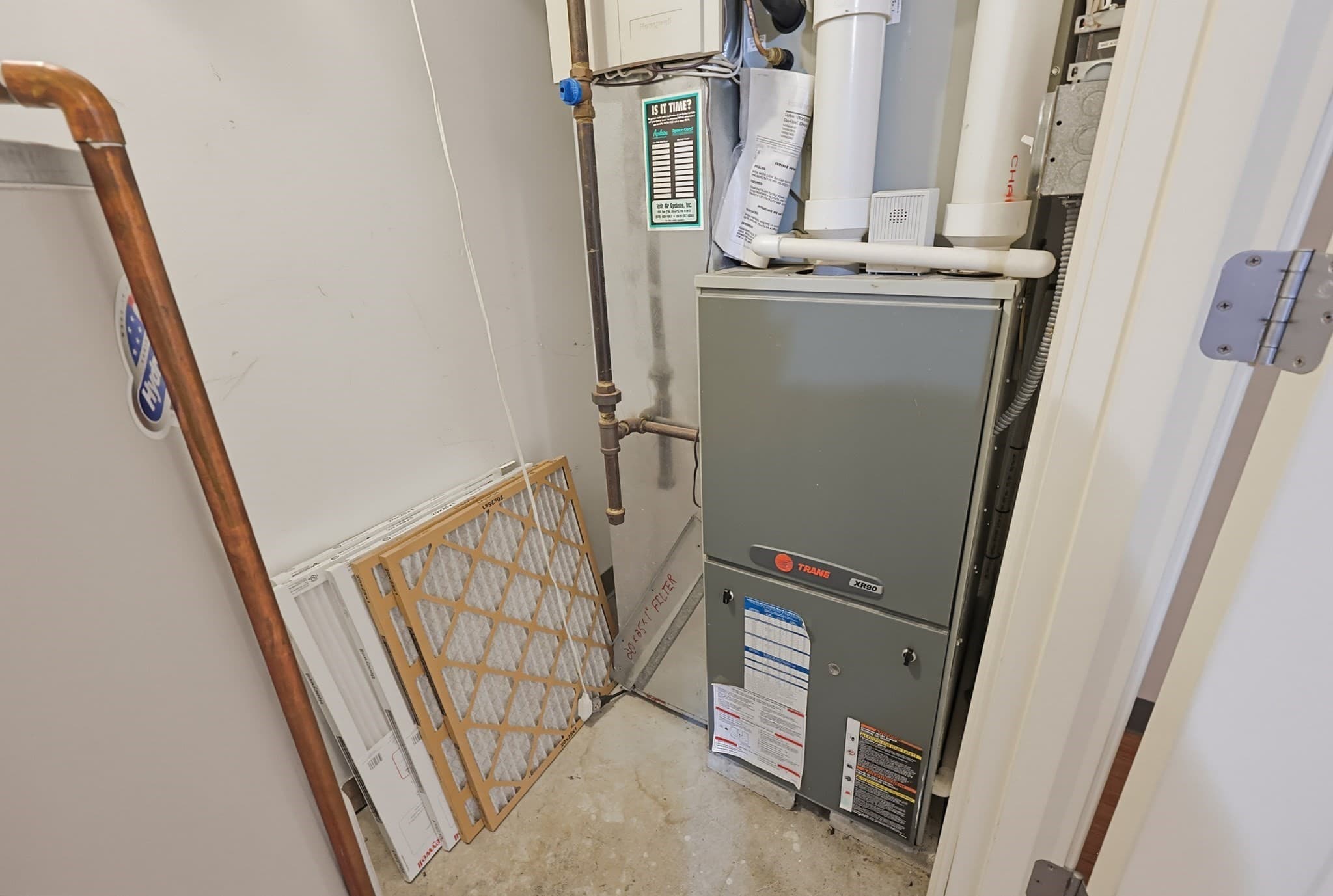 Condominium at 501 Cabot St # 2, Beverly MA 01915, Beverly, photo 24 of 28