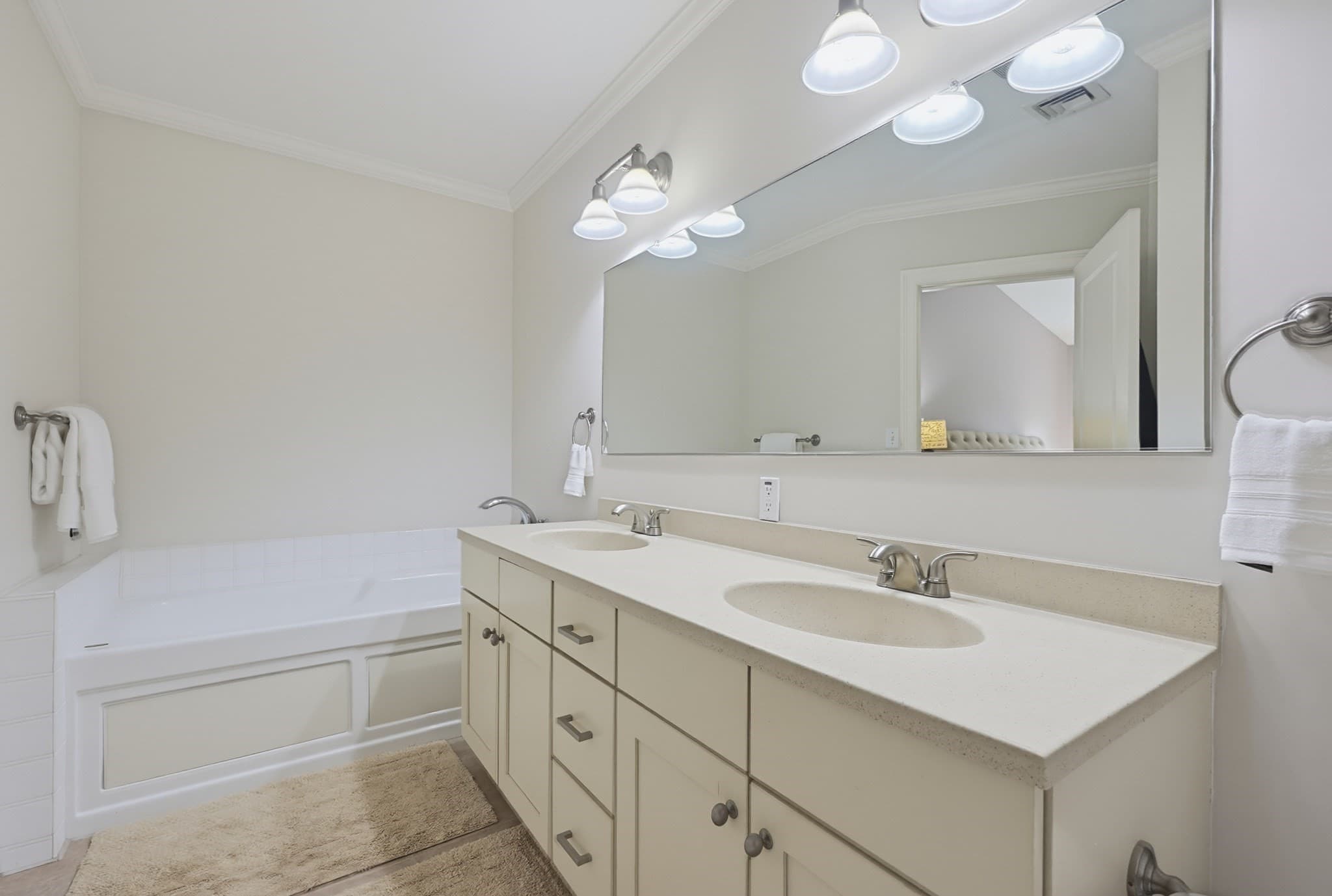 Condominium at 501 Cabot St # 2, Beverly MA 01915, Beverly, photo 15 of 28