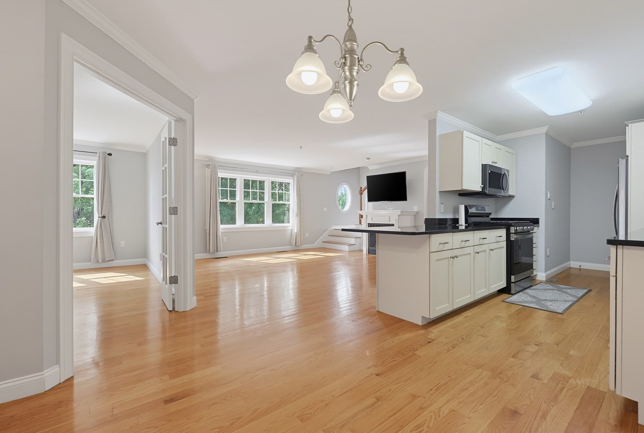 Condominium at 501 Cabot St # 2, Beverly MA 01915, Beverly, photo 11 of 28