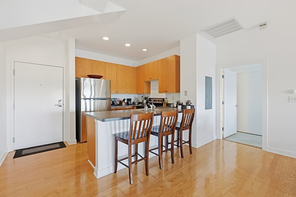 72 Ashland St # 410, Malden MA 02148 photo 6