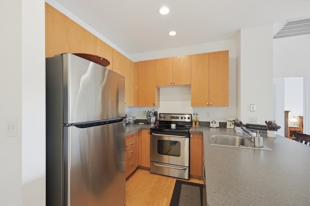 72 Ashland St # 410, Malden MA 02148 photo 26