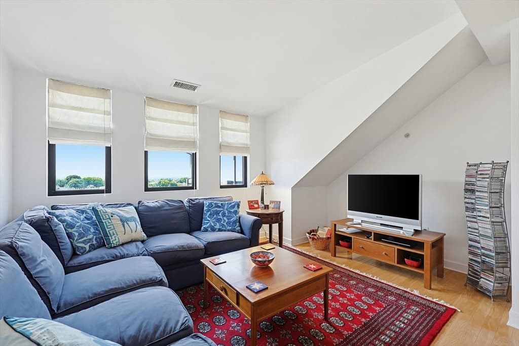 72 Ashland St # 410, Malden MA 02148 photo 8