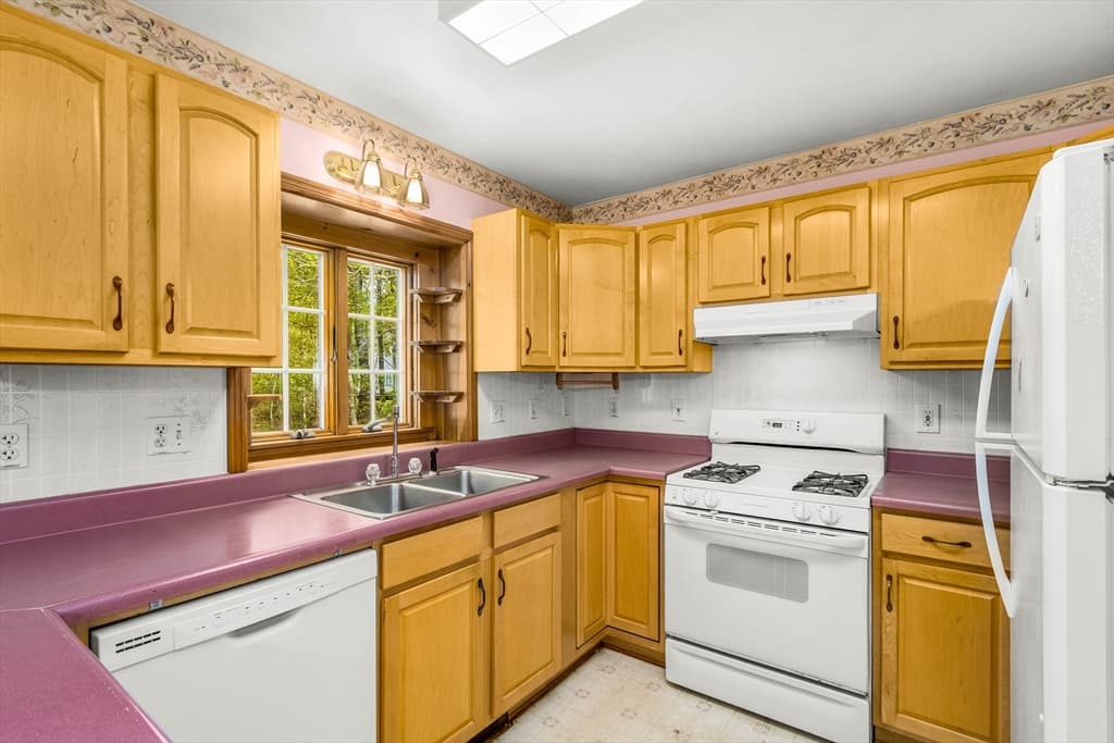 Single Family Residence at 210 Pine Bluff Rd, Brewster MA 02631, Brewster, photo 7 of 24