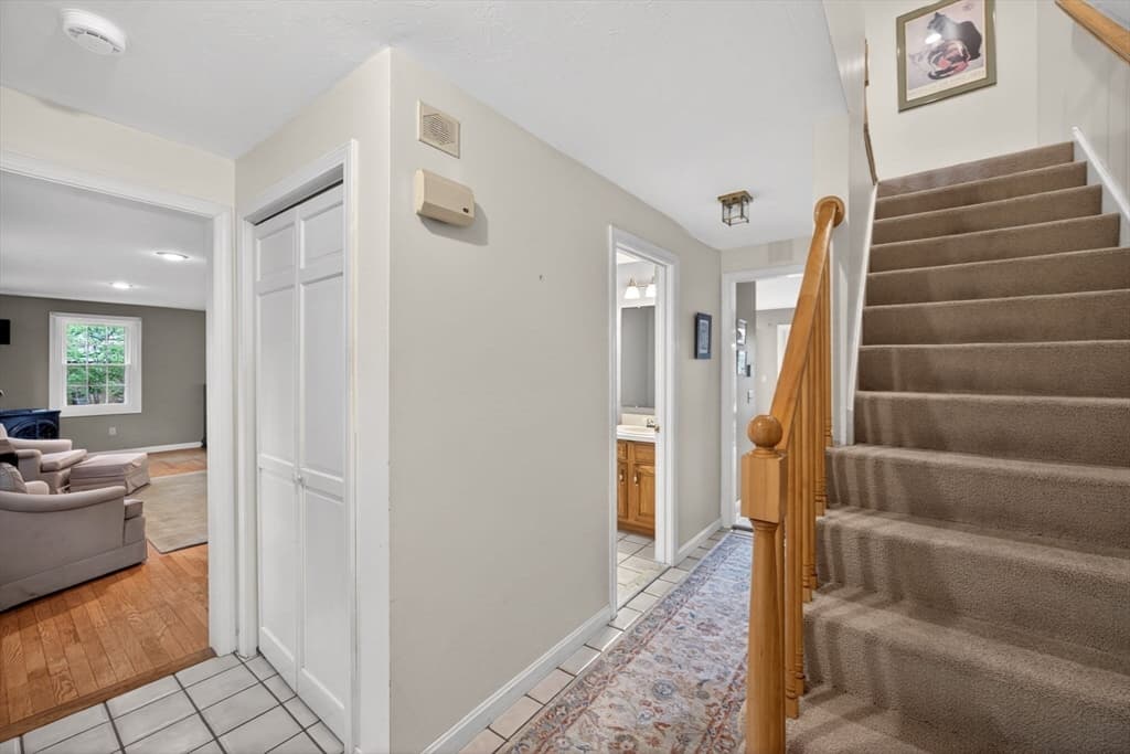 Single Family Residence at 45 Eastview Ter, Barnstable MA 02648, photo 16 of 31