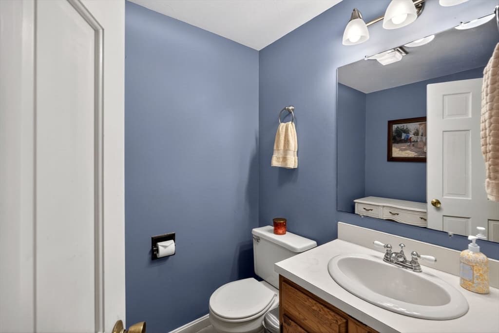 Single Family Residence at 45 Eastview Ter, Barnstable MA 02648, photo 22 of 31