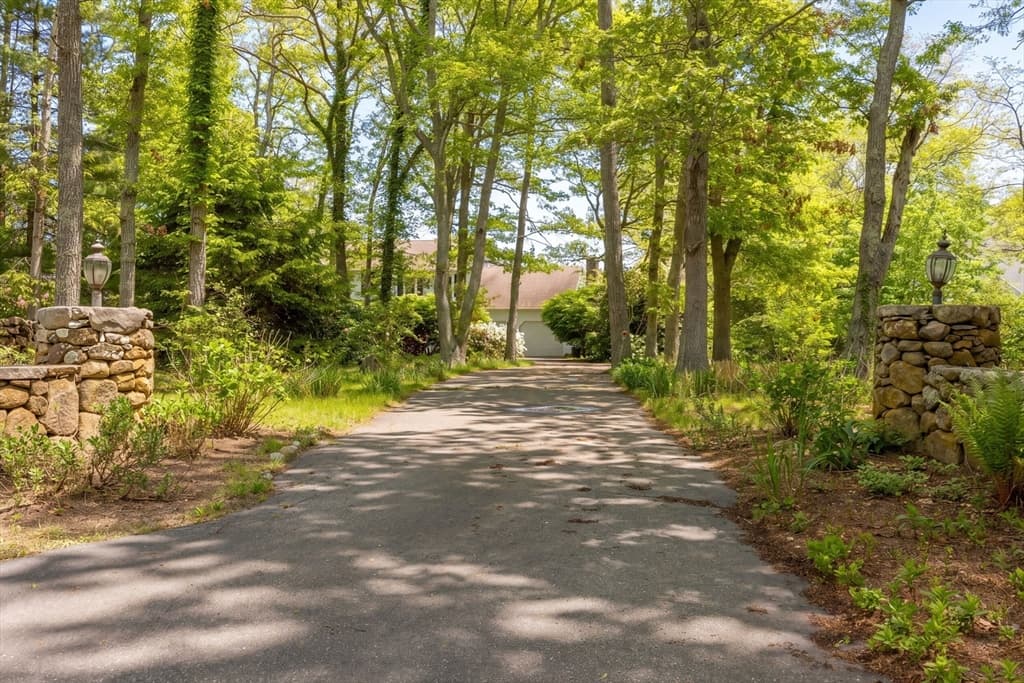 Single Family Residence at 45 Eastview Ter, Barnstable MA 02648, photo 3 of 31