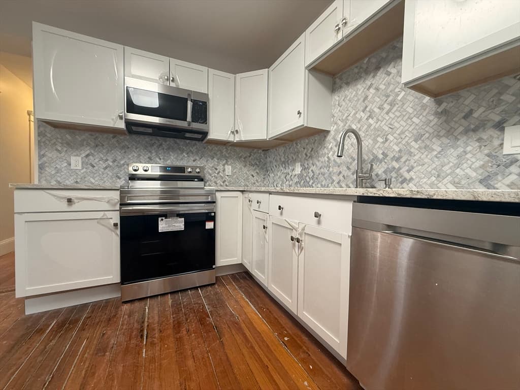 3 Family at 1544 Dorchester Ave, Boston MA 02122, Boston, photo 2 of 8
