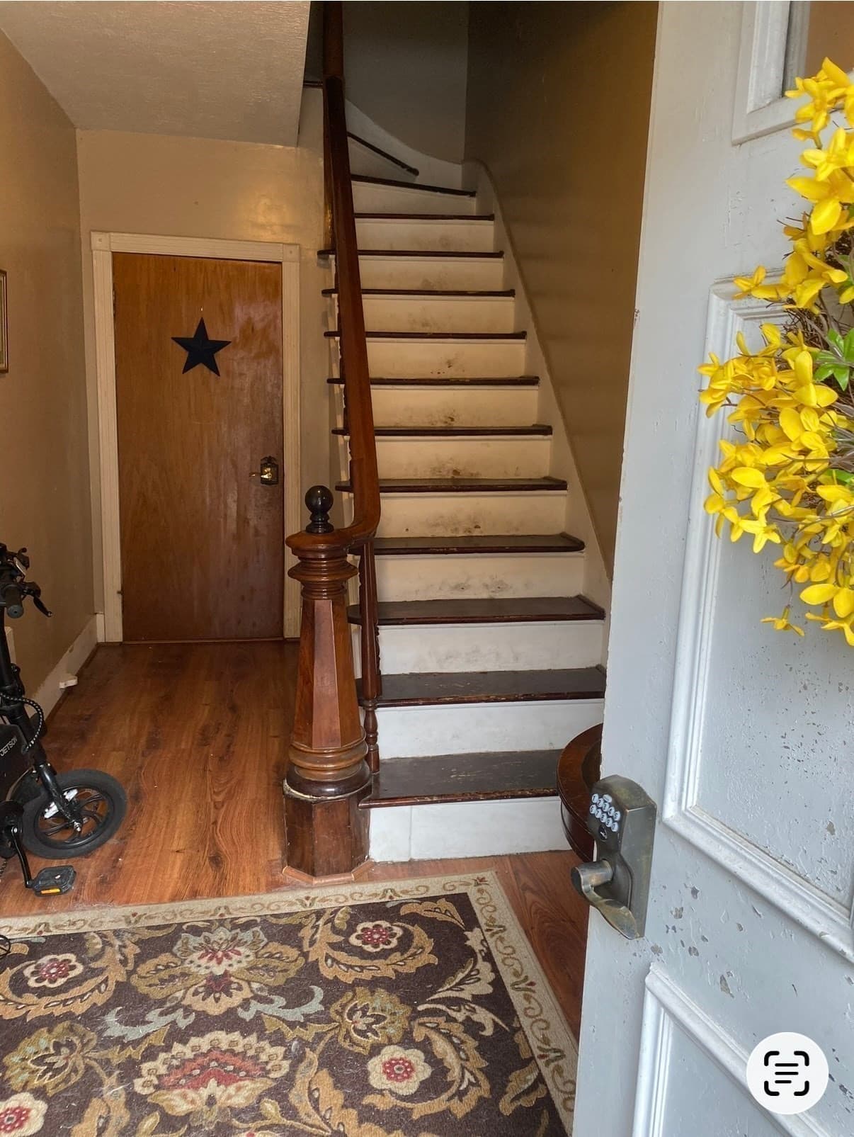 3 Family at 607 E 7th St, Boston MA 02127, Boston, photo 2 of 21