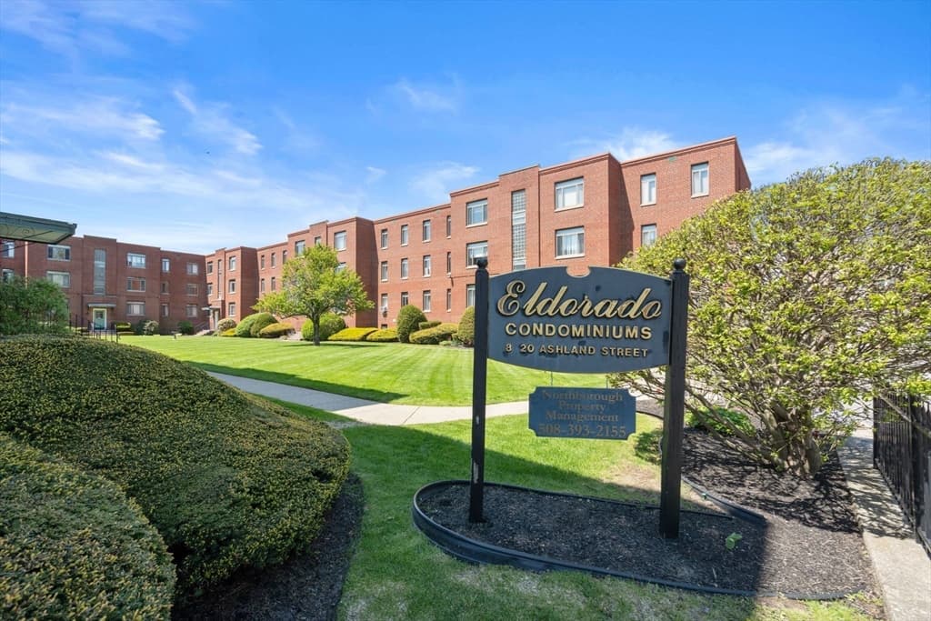 10 Ashland St # 2L, Worcester MA 01609 photo 2