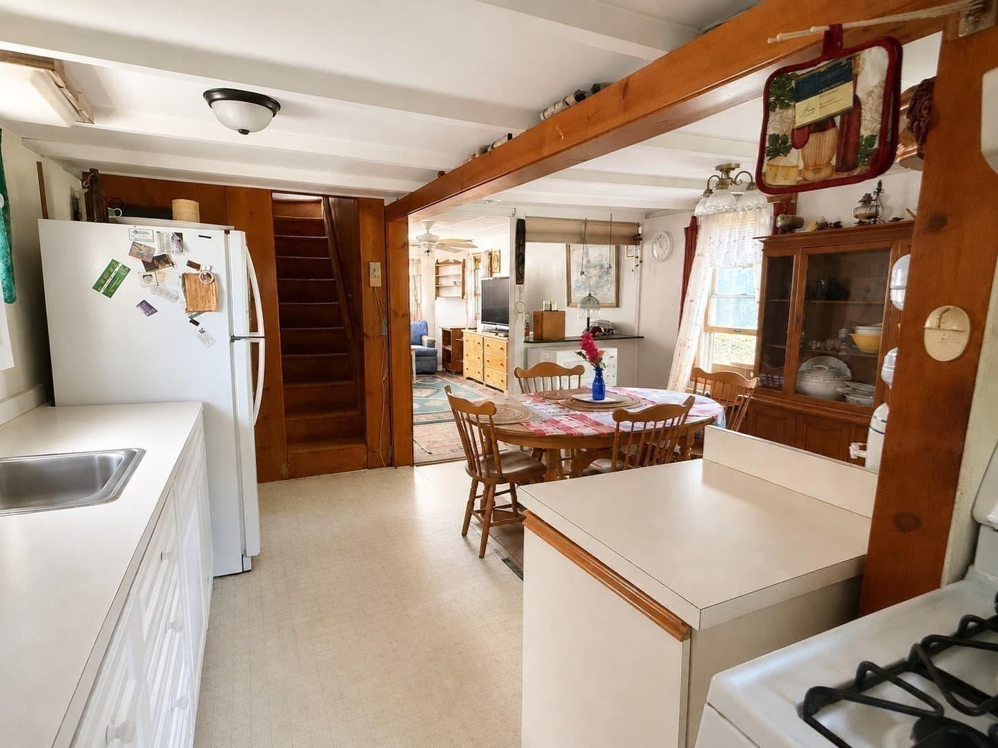 Single Family Residence at 19 Perkins Avenue, Oak Bluffs MA 02557, photo 10 of 14