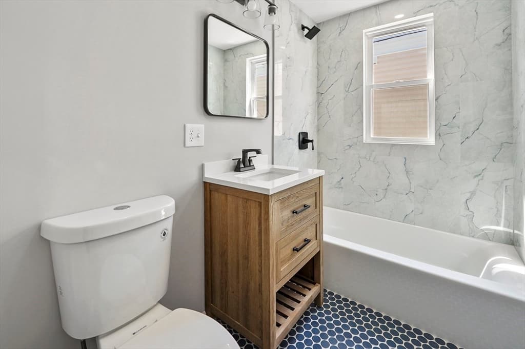 Condominium at 18 Lyon # 3, Boston MA 02122, photo 13 of 22