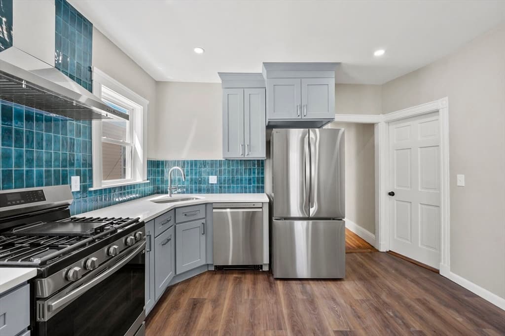 Condominium at 18 Lyon # 3, Boston MA 02122, photo 3 of 22