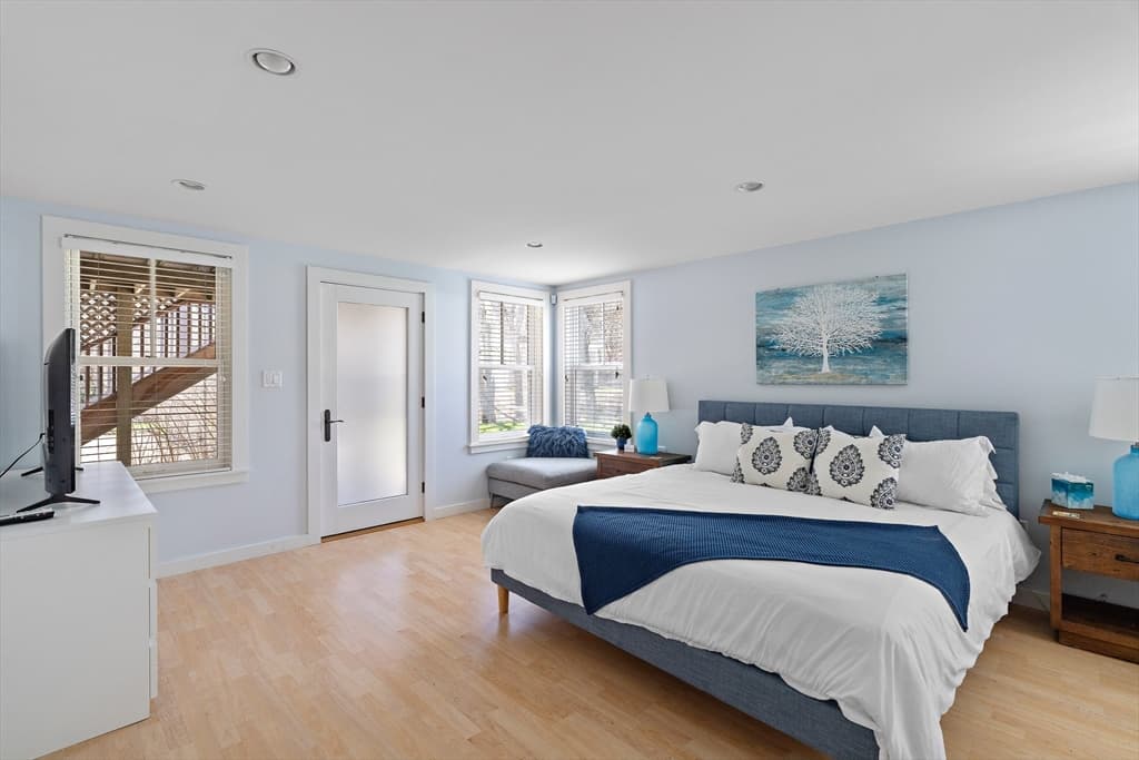 13 Young Street, Edgartown MA 02539 photo 16