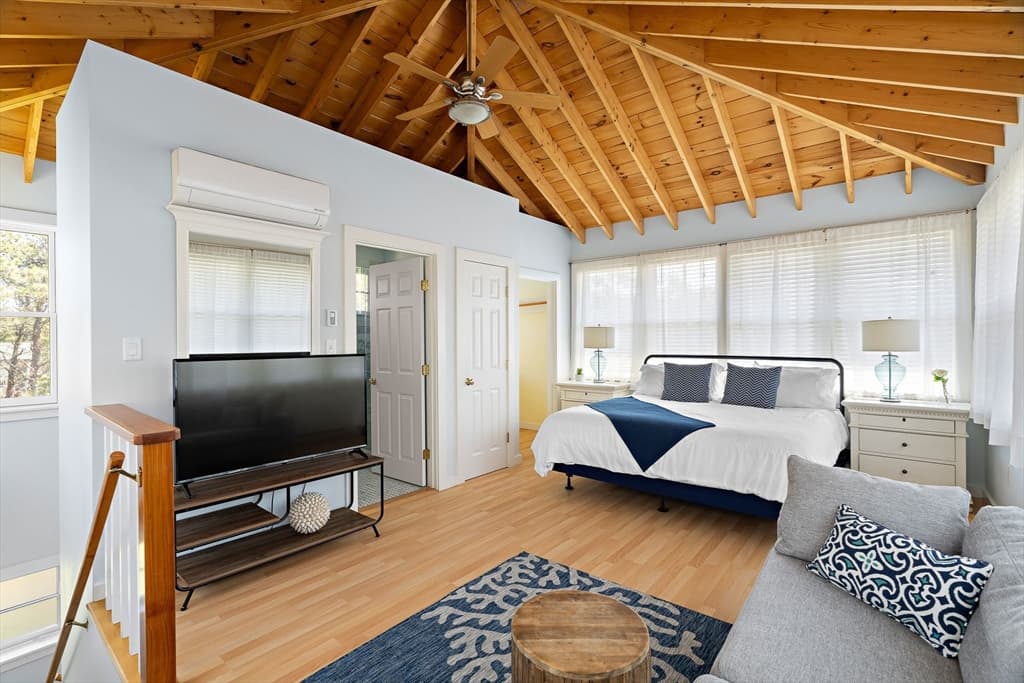 13 Young Street, Edgartown MA 02539 photo 12
