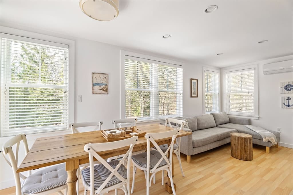 13 Young Street, Edgartown MA 02539 photo 5