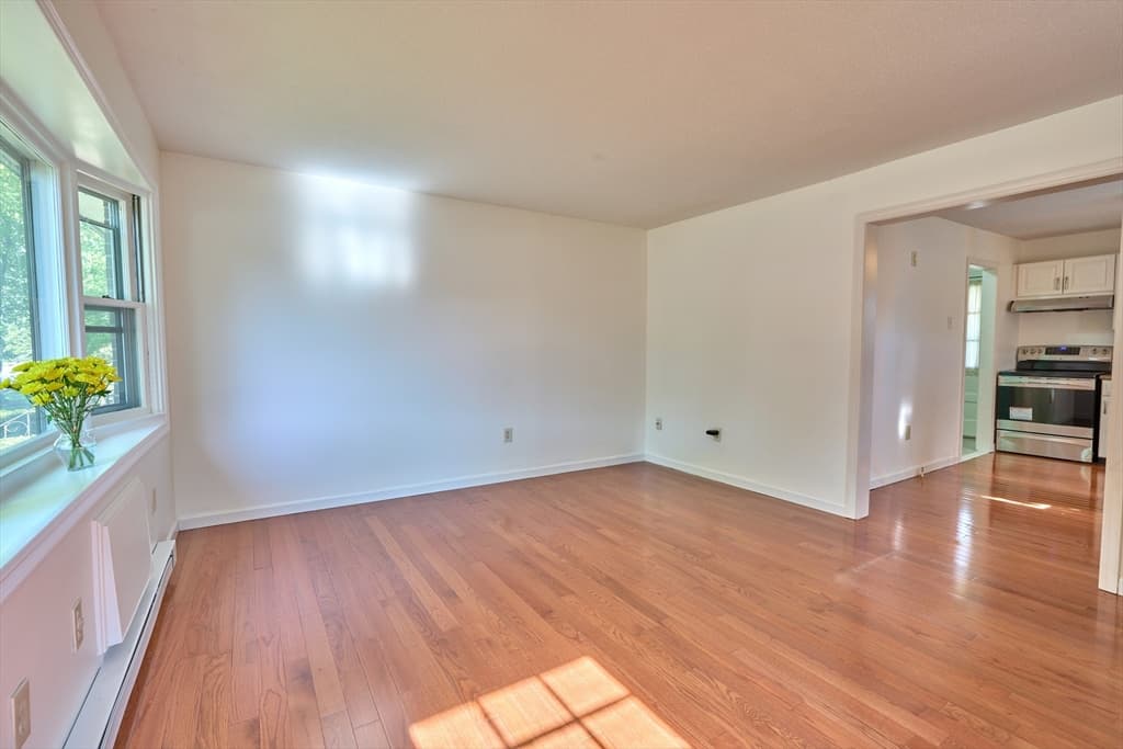 179 Pleasant Valley St # A, Methuen MA 01844 photo 2