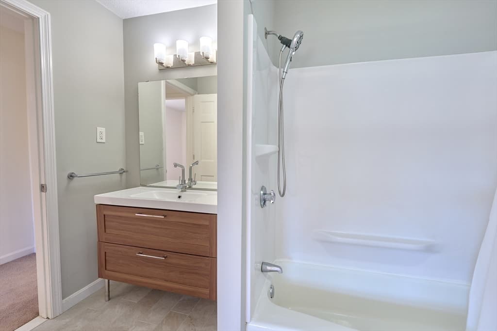 179 Pleasant Valley St # A, Methuen MA 01844 photo 13