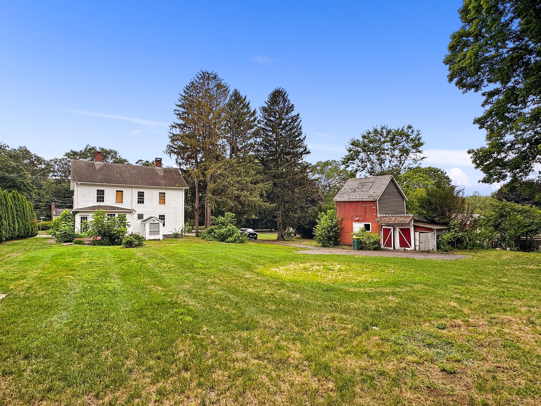 Single Family Residence at 19 Mendon Rd, North Attleboro MA 02760, photo 6 of 21