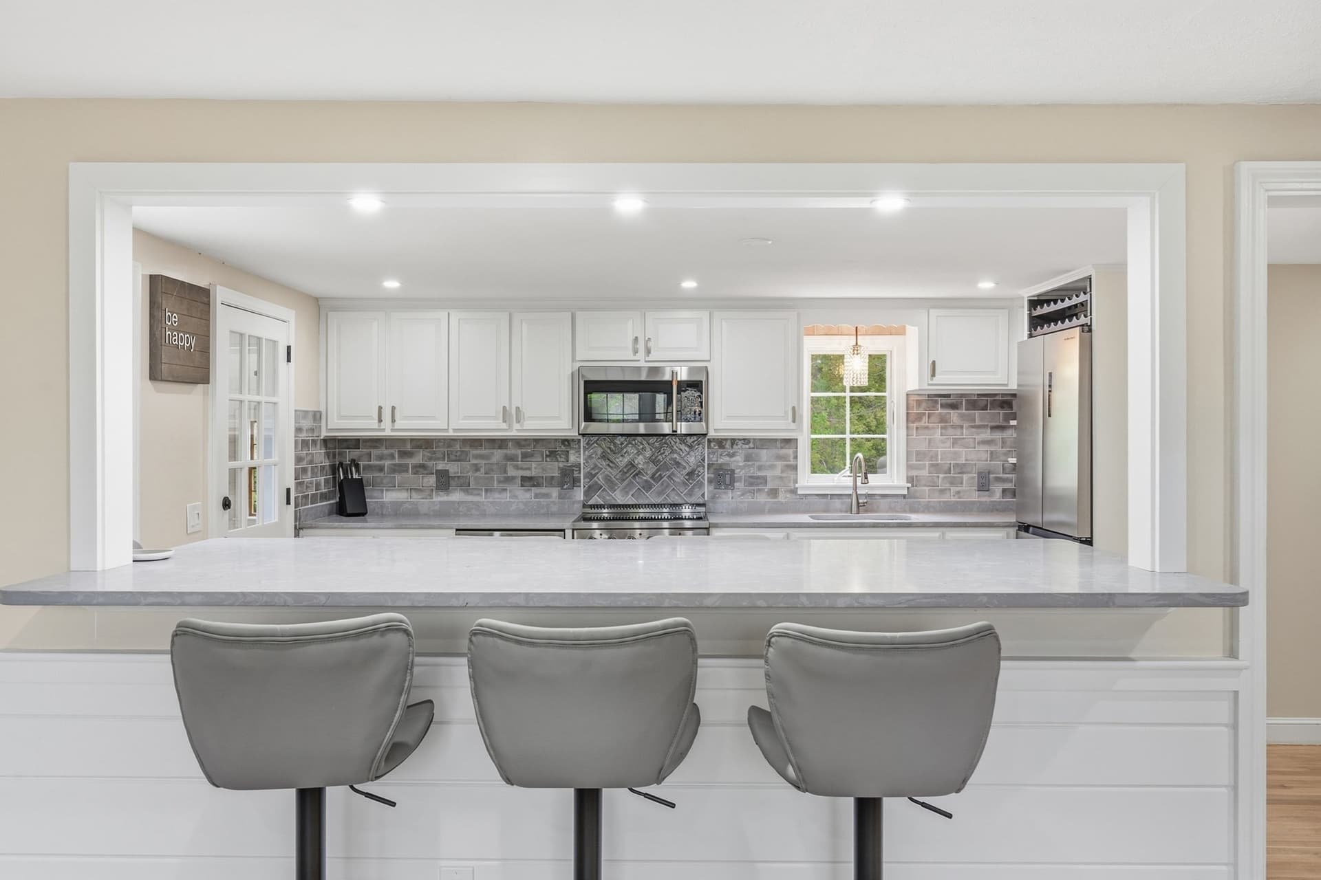 Single Family Residence at 14 Ahab, Yarmouth MA 02675, photo 2 of 22