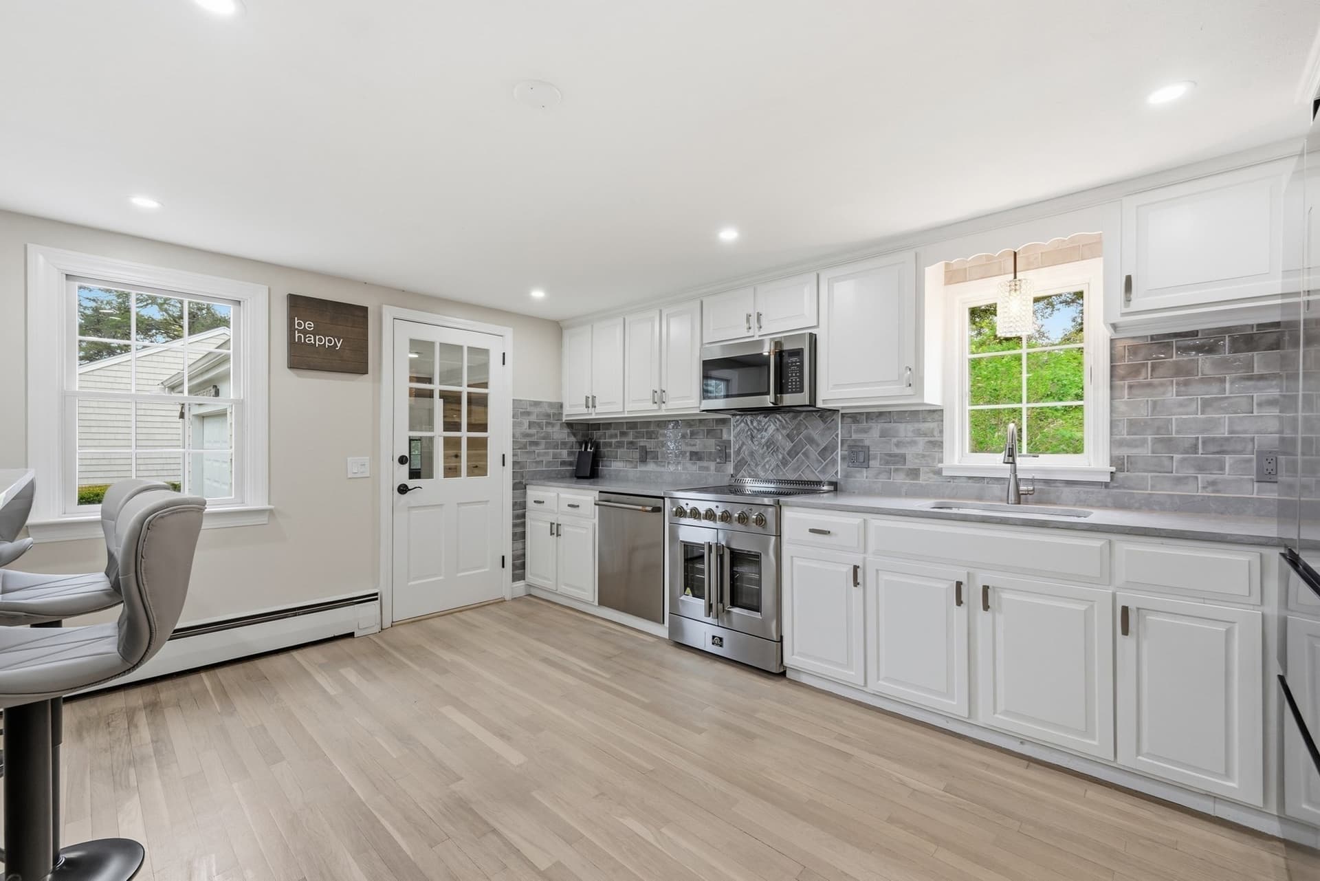 Single Family Residence at 14 Ahab, Yarmouth MA 02675, photo 6 of 22