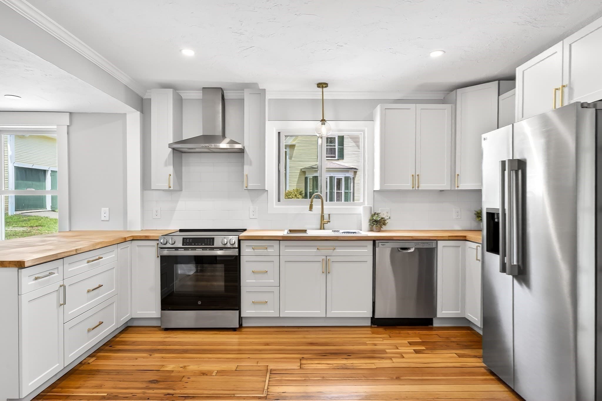 Single Family Residence at 148 Center Street, Ashburnham MA 01430, photo 5 of 41