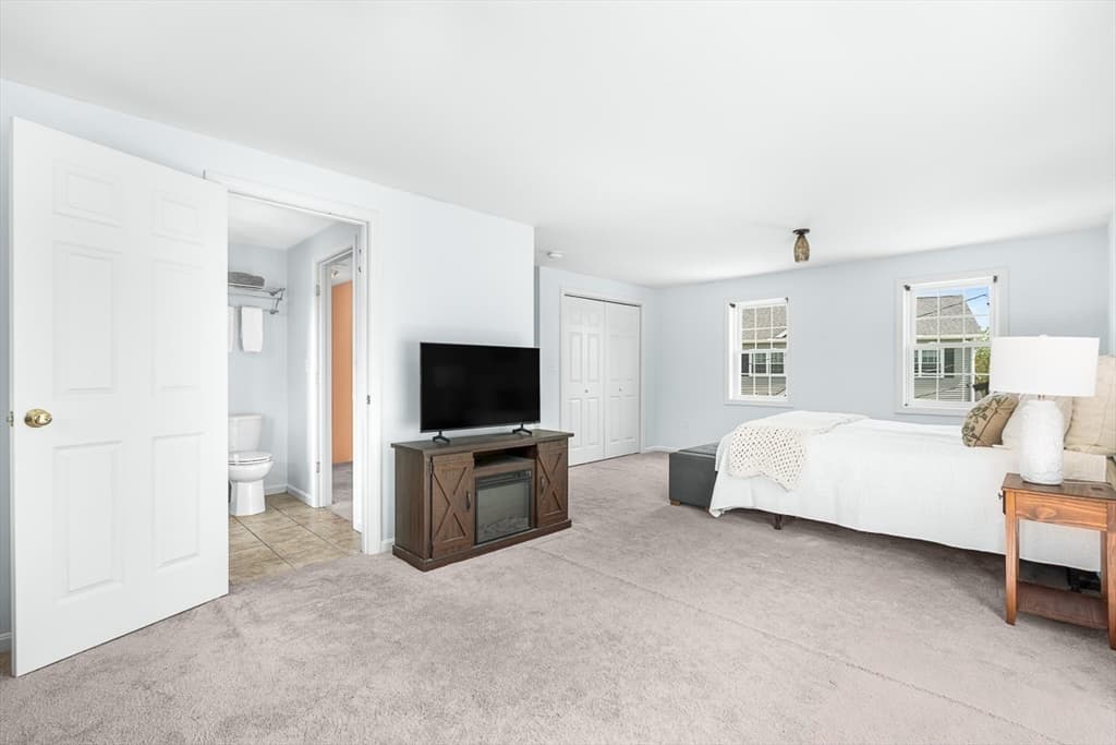 Single Family Residence at 25 Gordon Road, Lynn MA 01904, photo 15 of 36