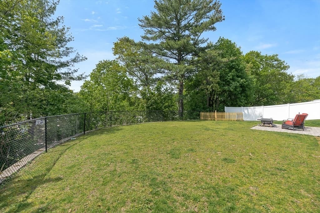 Single Family Residence at 25 Gordon Road, Lynn MA 01904, photo 29 of 36