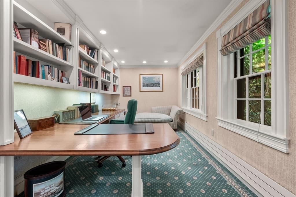 Single Family Residence at 13 West Cedar St, Boston MA 02108, photo 28 of 41