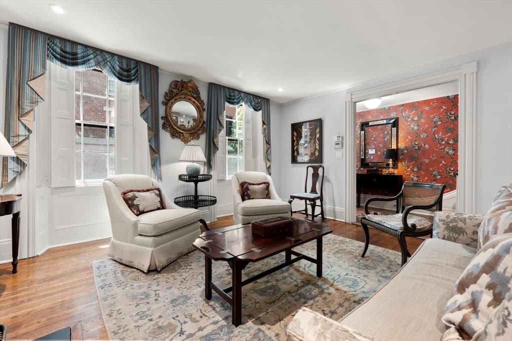Single Family Residence at 13 West Cedar St, Boston MA 02108, photo 11 of 41