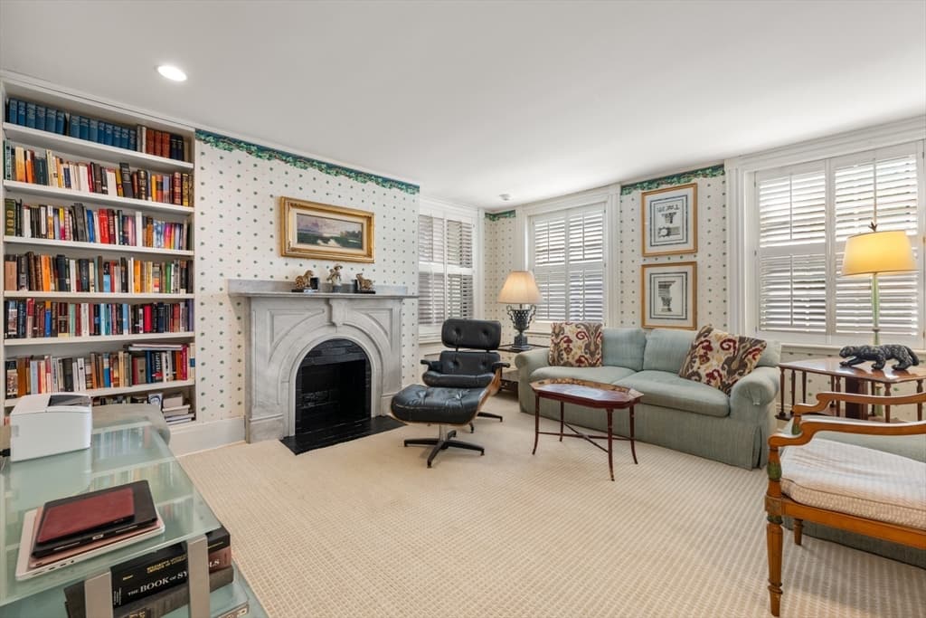 Single Family Residence at 13 West Cedar St, Boston MA 02108, photo 29 of 41