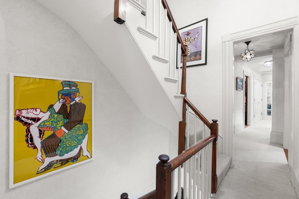 Single Family Residence at 13 West Cedar St, Boston MA 02108, photo 25 of 41