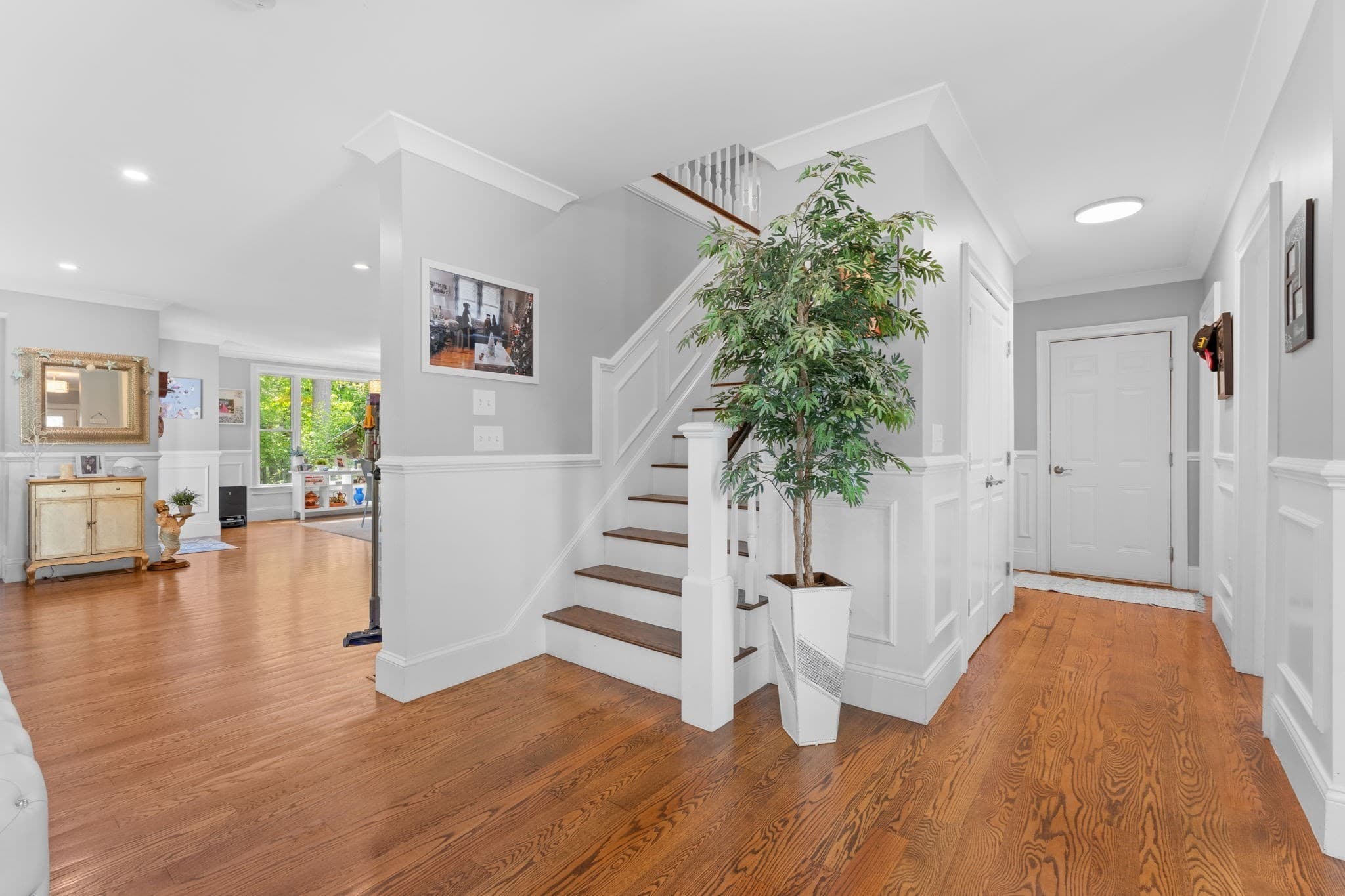 Single Family Residence at 22 Jacobs Rd, Southbridge MA 01550, Southbridge, photo 10 of 42