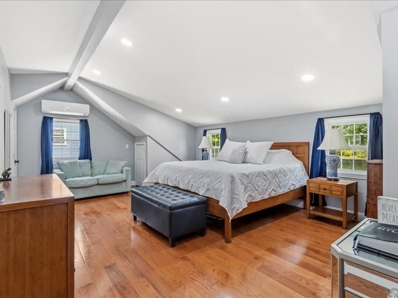 Single Family Residence at 18 Harding St, Milford MA 01757, photo 5 of 41