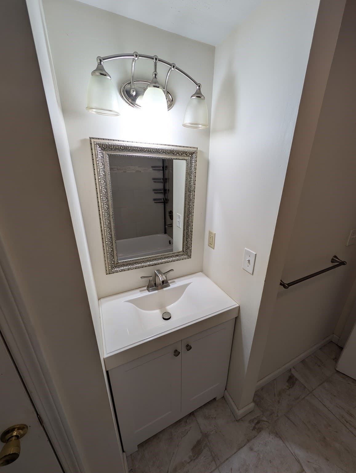 Condominium at 233 Meeting House Path # 233, Ashland MA 01721, Ashland, photo 24 of 33