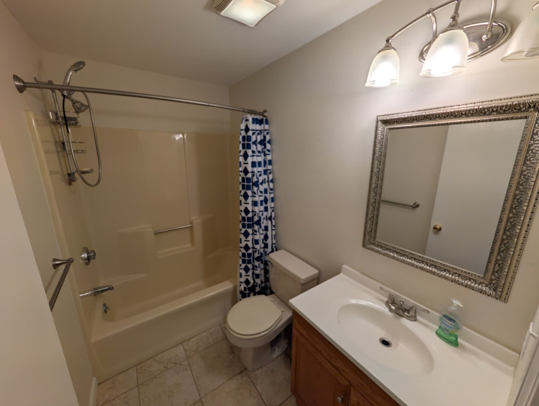 Condominium at 233 Meeting House Path # 233, Ashland MA 01721, Ashland, photo 14 of 33