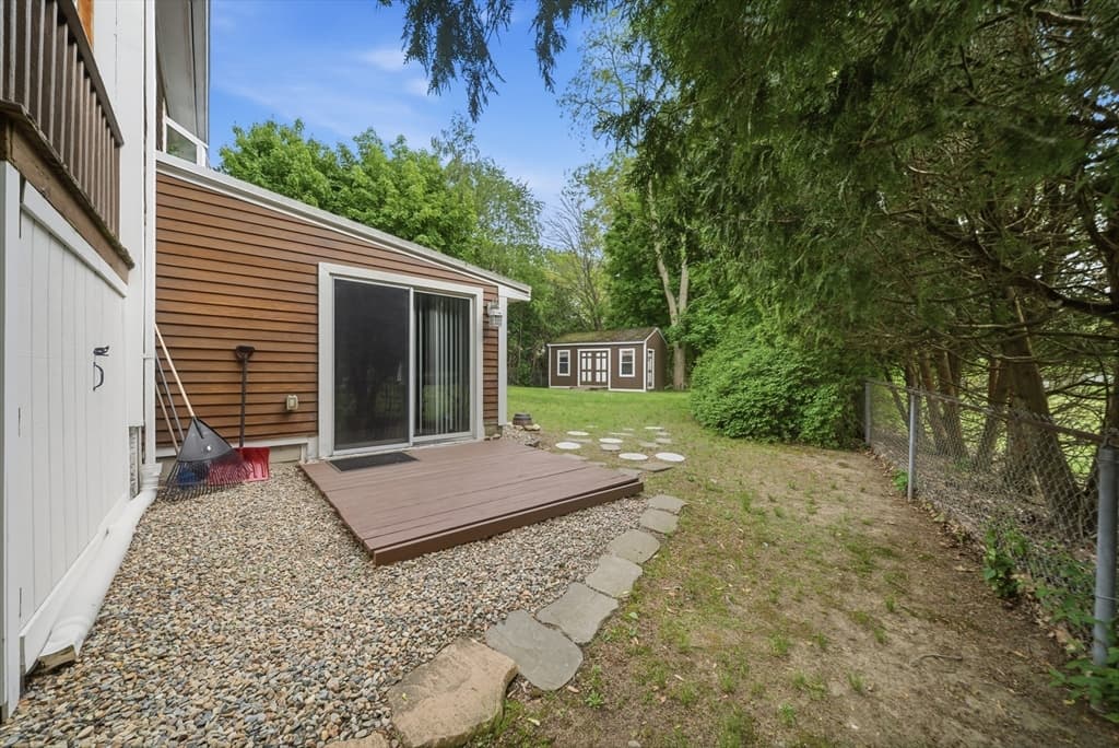 33 Quincy St, Holbrook MA 02343 photo 39