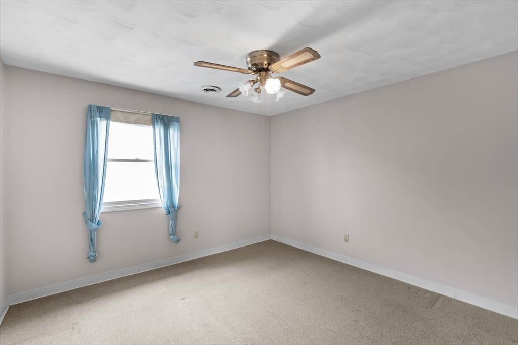 Condominium at 70 North Court # f, Fall River MA 02720, Fall River, photo 14 of 20