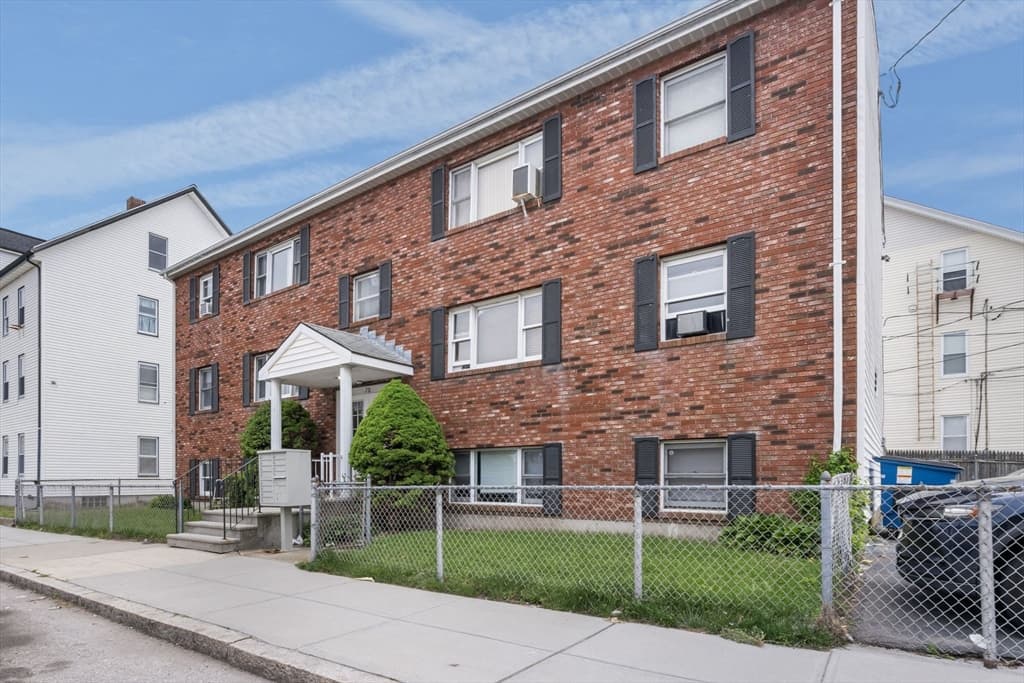 Condominium at 70 North Court # f, Fall River MA 02720, Fall River, photo 19 of 20