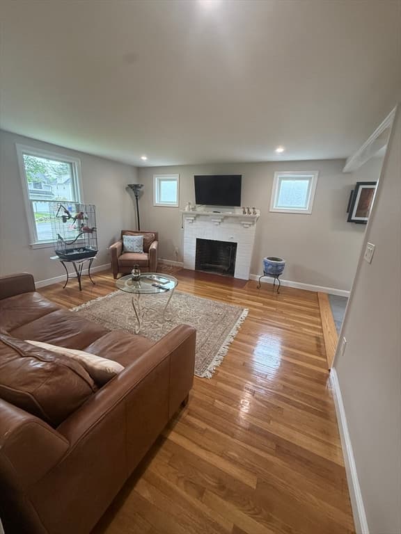 Single Family Residence at 84 Crest Rd, Lynnfield MA 01940, Lynnfield, photo 10 of 11