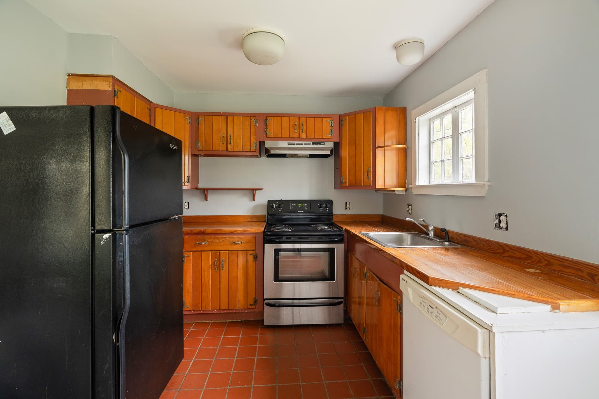 Single Family Residence at 15 Tamarack Lane, Oak Bluffs MA 02557, photo 39 of 42