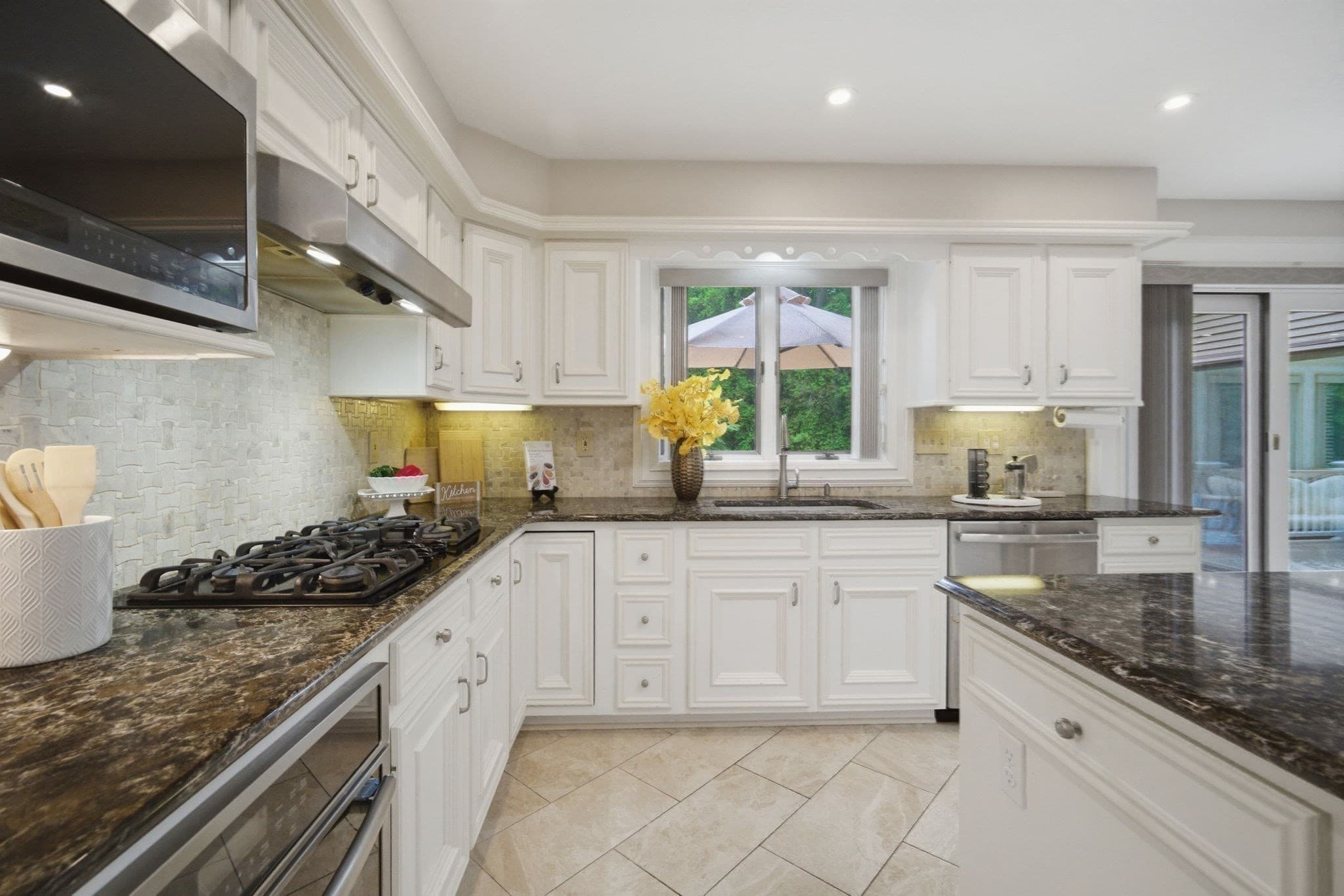 Single Family Residence at 27 Lady Slipper Cir, Westfield MA 01085, photo 15 of 42