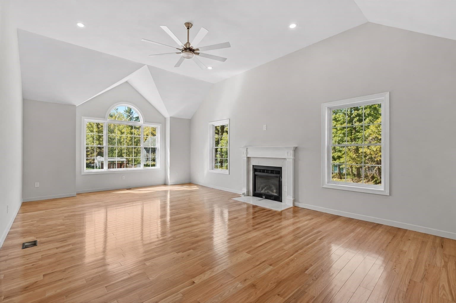 Single Family Residence at 22 Benoit Road, Pelham NH 03076, Pelham, photo 5 of 30
