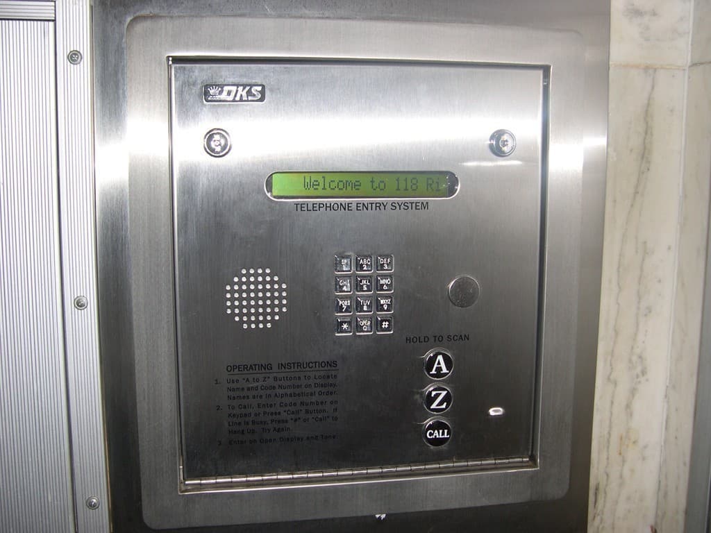 Condominium at 116 Riverway # 5, Boston MA 02215, photo 6 of 36