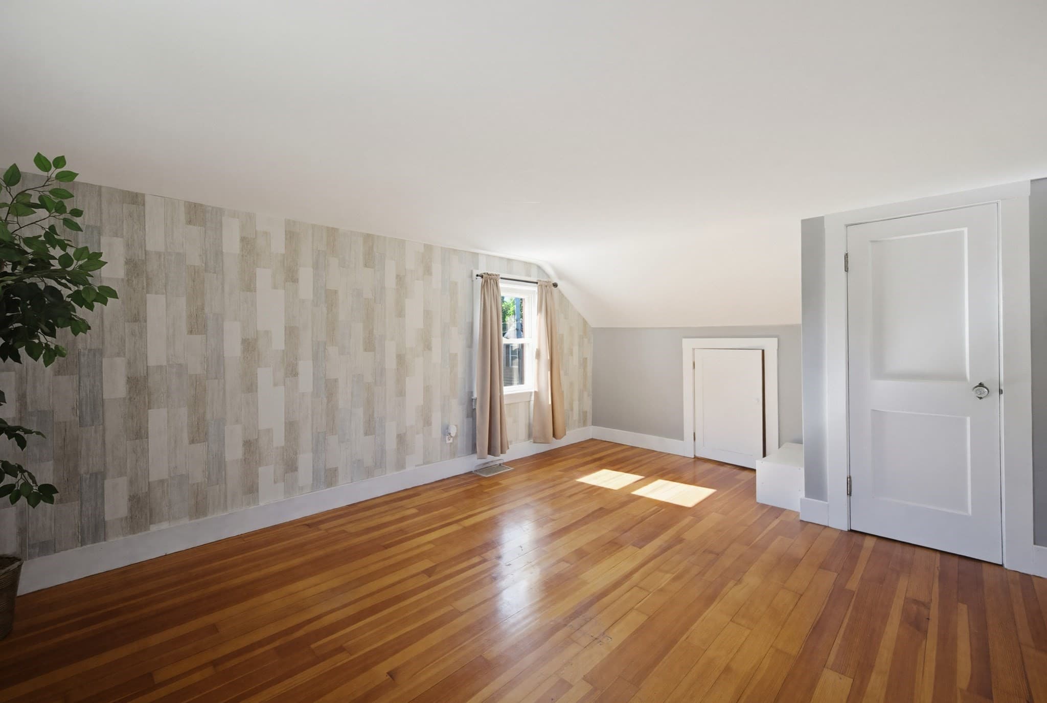 Single Family Residence at 160 Sherman Road, Somerset MA 02726, photo 26 of 34
